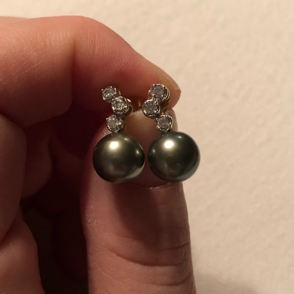 Pearl Earrings 14k gold and diamonds